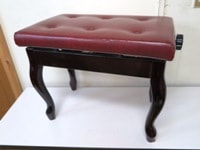 中古ピアノ椅子