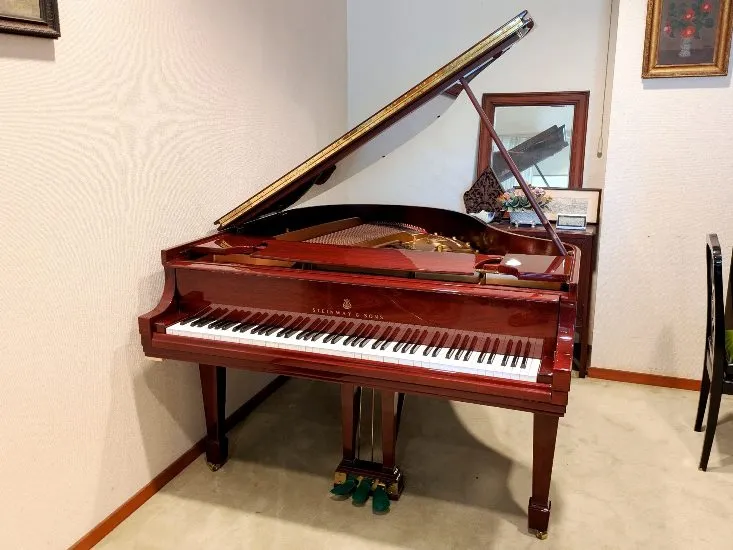 ニューヨークスタインウェイ（NEW YORK STEINWAY）　Ｓ型